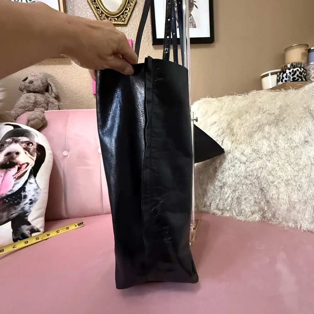 💯 Authentic ALLSAINTS Soft Black Leather Hobo. Unique, large bag!! - Picture 6 of 15